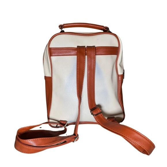 NWOT Daren Piju tan and brown backpack adjustable back straps. Italian main image 5